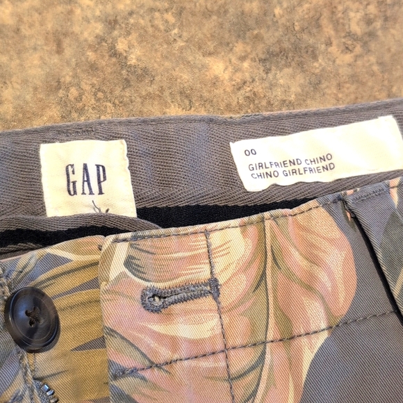 Gap Girlfriend Chino pants - Picture 2 of 8